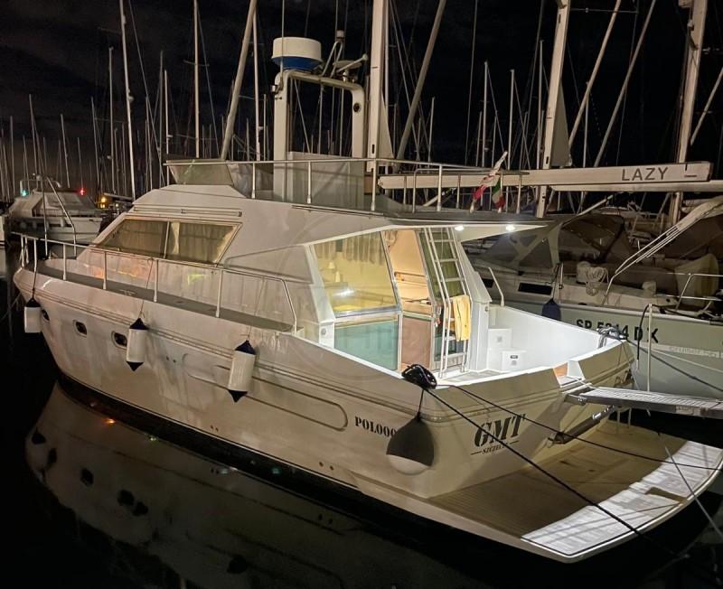 Ferretti Altura 40 1989 iç mekan 2