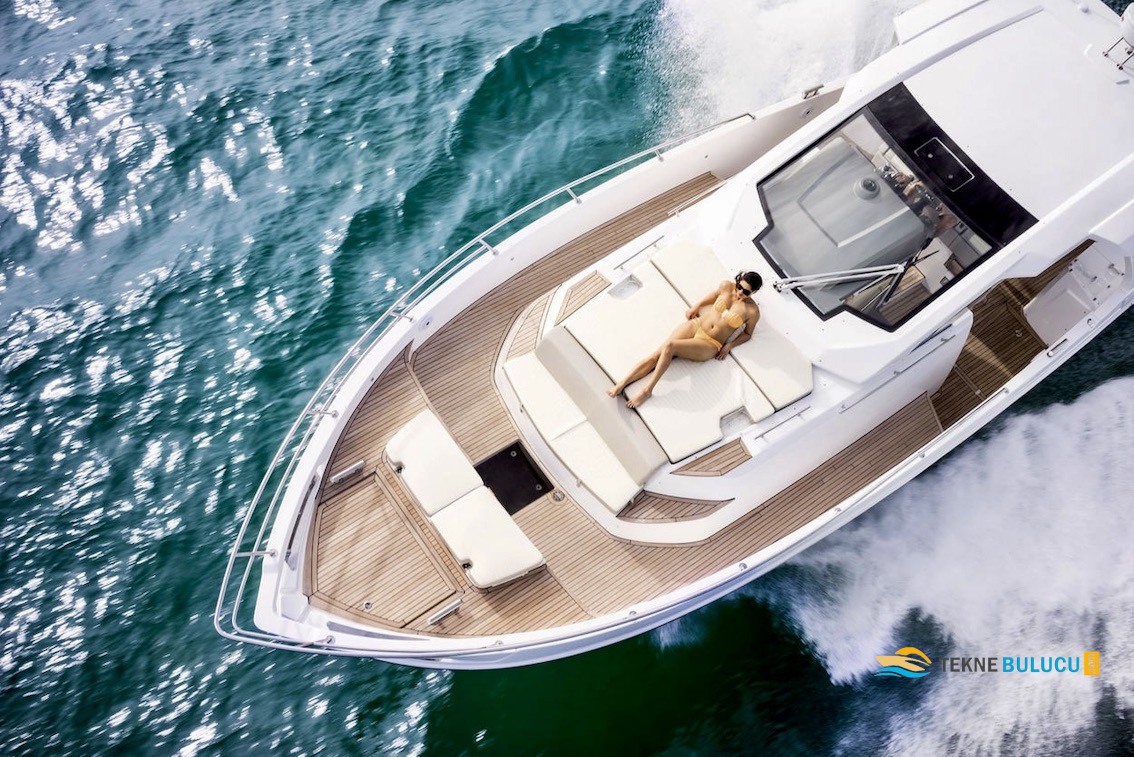Azimut Verve 40 2022 iç mekan 1