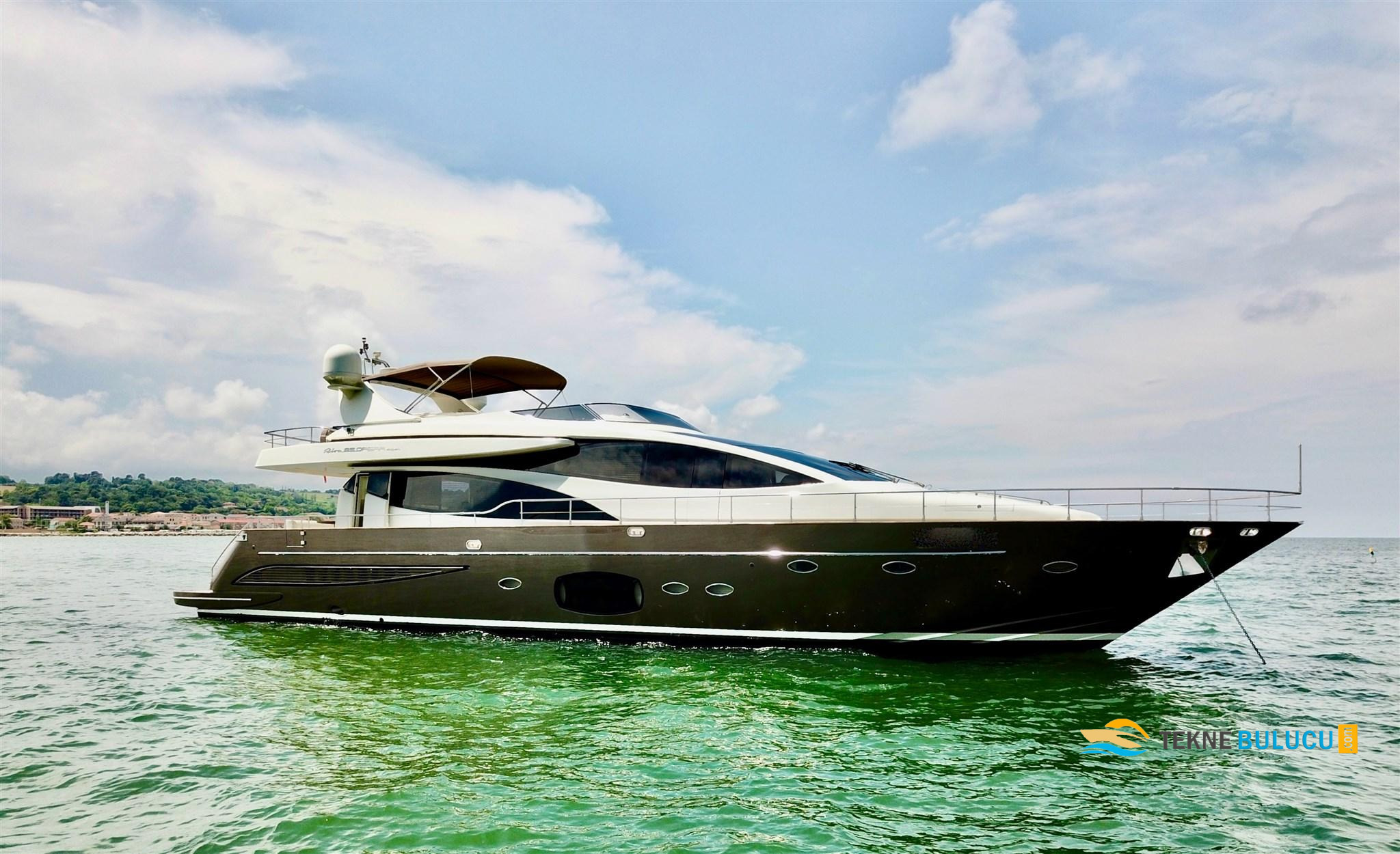 Riva Opera 85 2004 iç mekan 1