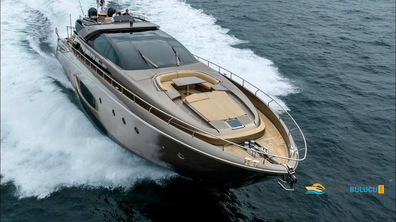Riva Domino 86 2014 iç mekan 1