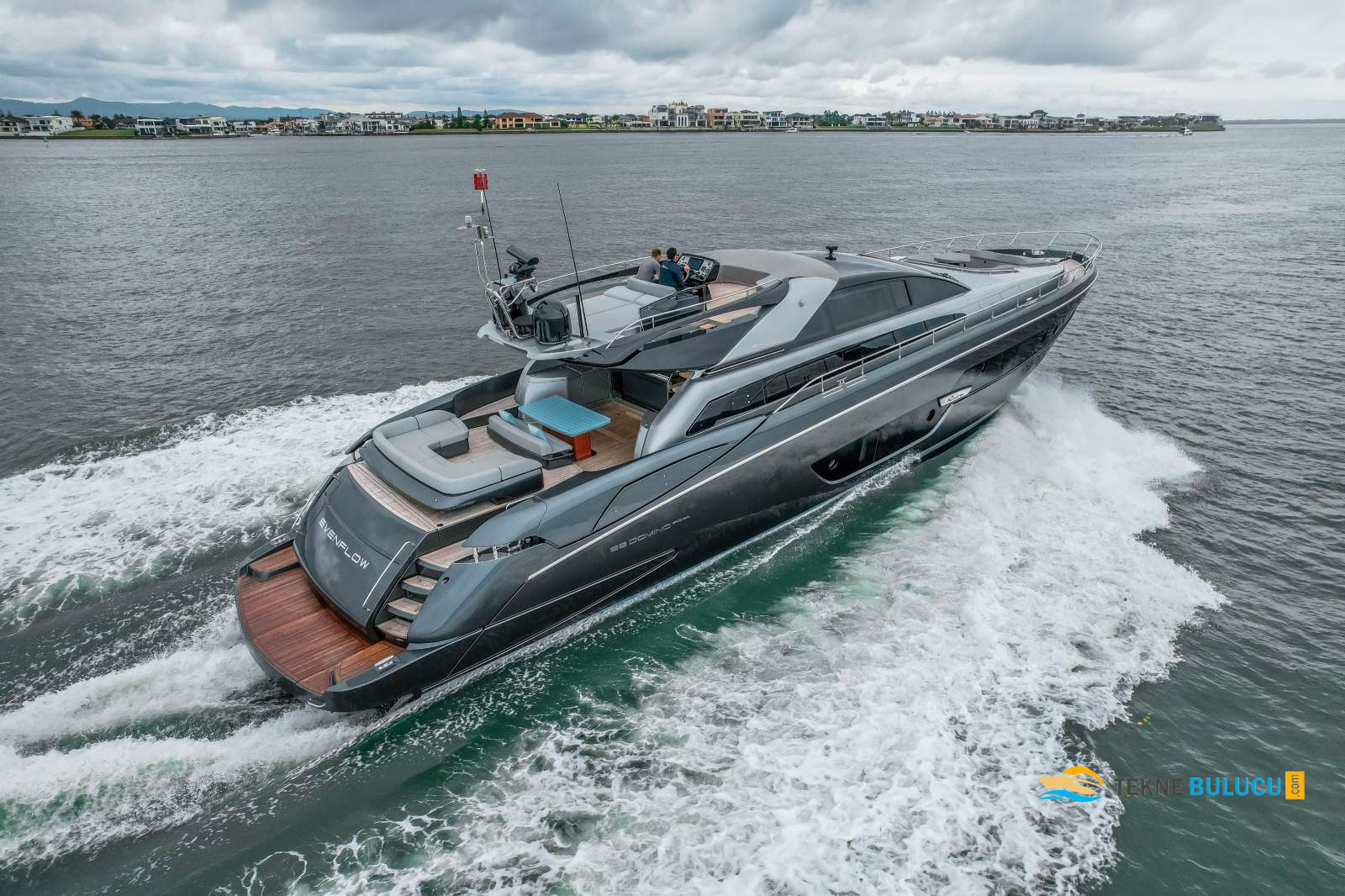 Riva 88 Domino Super 2023 iç mekan 1