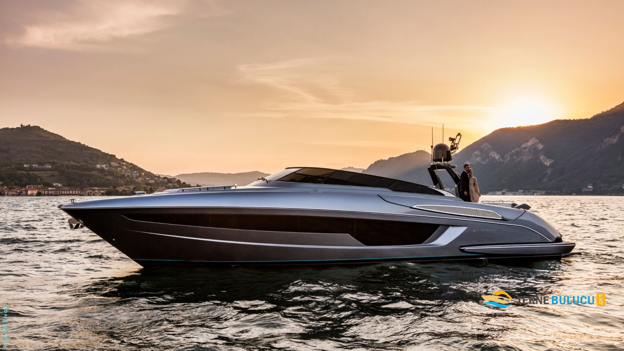 Riva 56 Rivale 2022 iç mekan 1