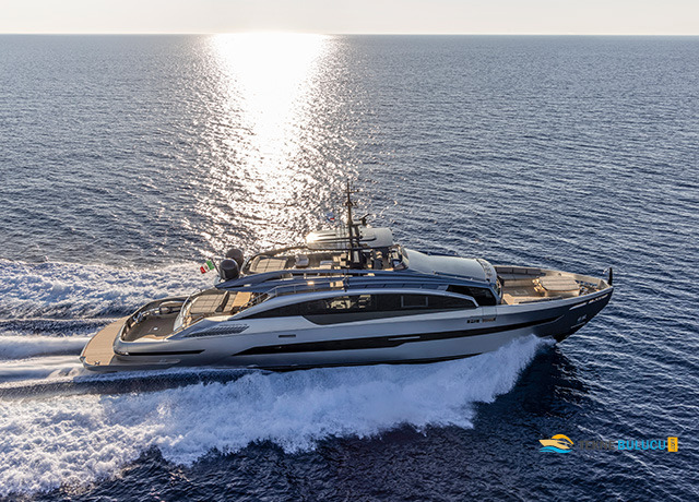 Riva 70 Metri 2026 iç mekan 1