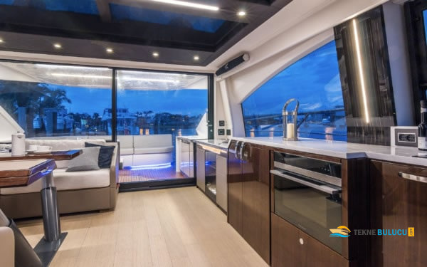 Fairline Targa 63 GTO 2024 iç mekan 1