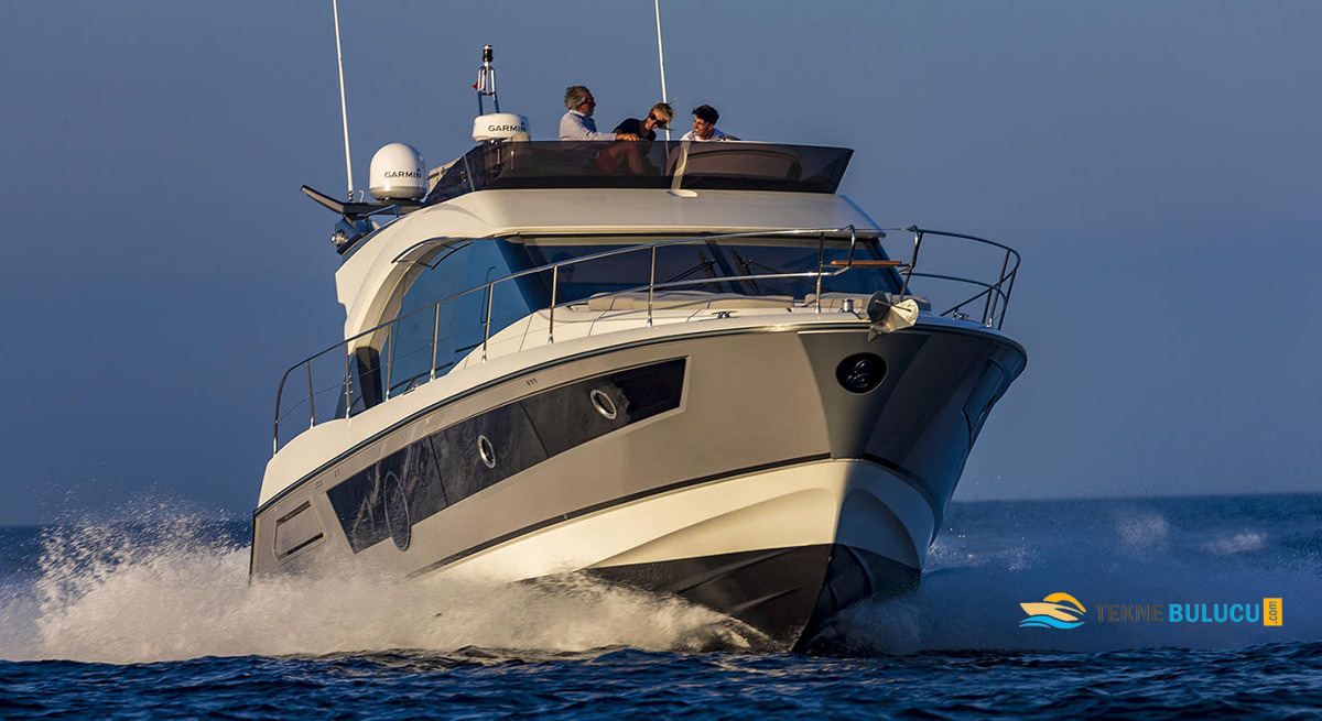 Beneteau Monte Carlo 52 2013 iç mekan 1