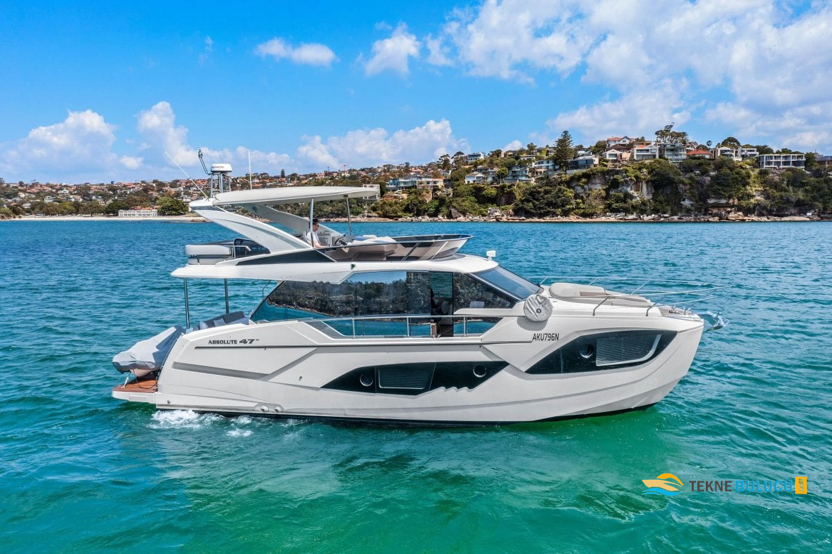 Absolute 40 2009 iç mekan 1