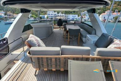 Absolute Navetta 68 2019 iç mekan 1