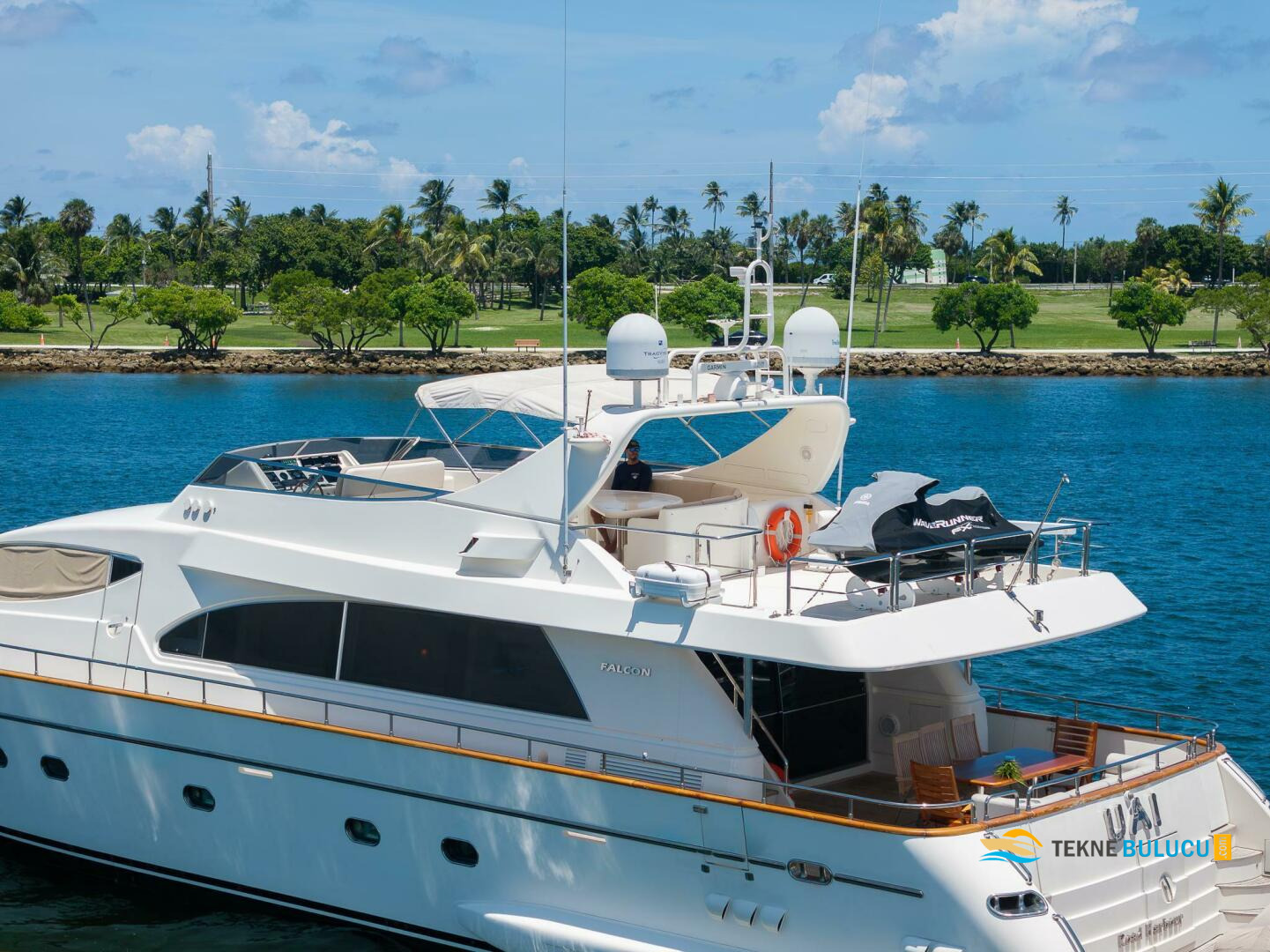 Falcon 86 2010 iç mekan 1