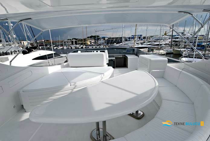 Falcon 90 2006 iç mekan 1