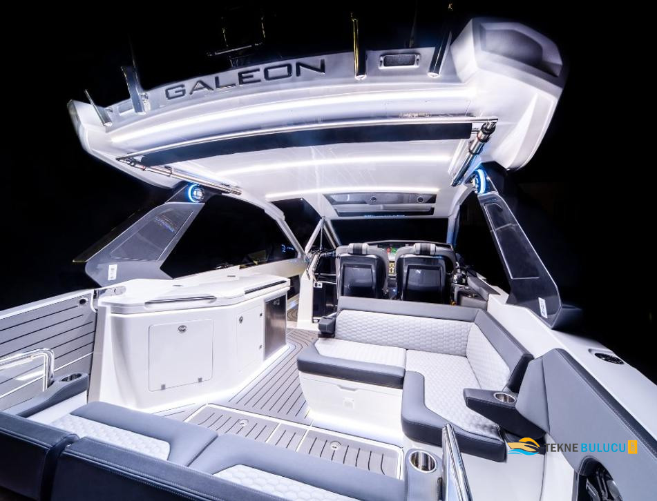 Galeon 325 GTO 2020 iç mekan 1