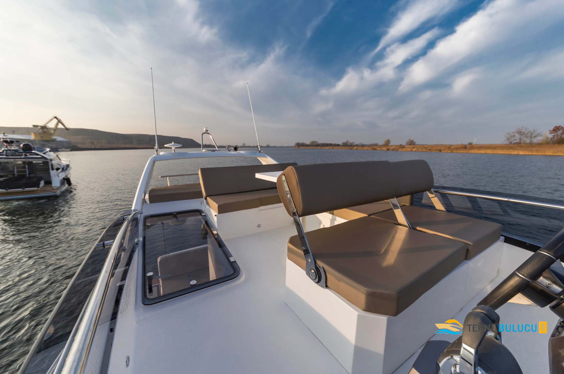 Galeon 360 Fly 2017 iç mekan 1