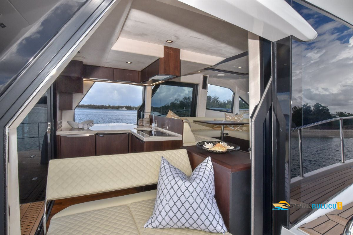 Galeon 460 Fly 2017 iç mekan 1