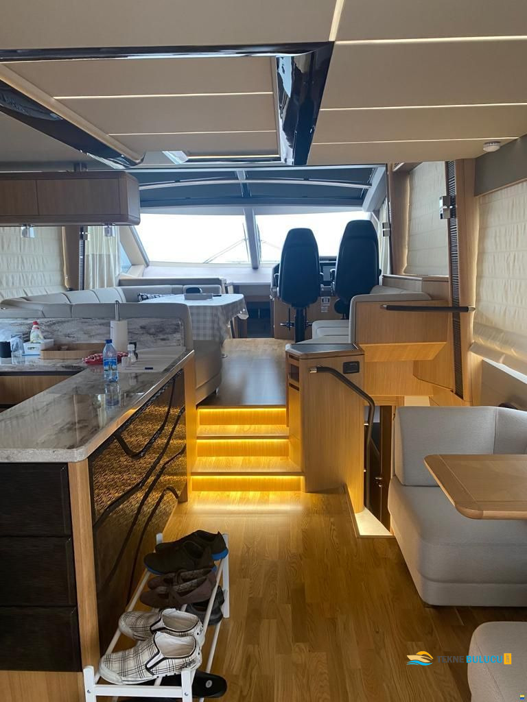 Galeon 680 Fly 2019 iç mekan 1