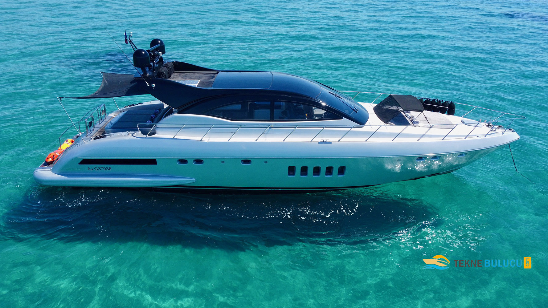 Mangusta 72 2008 iç mekan 1