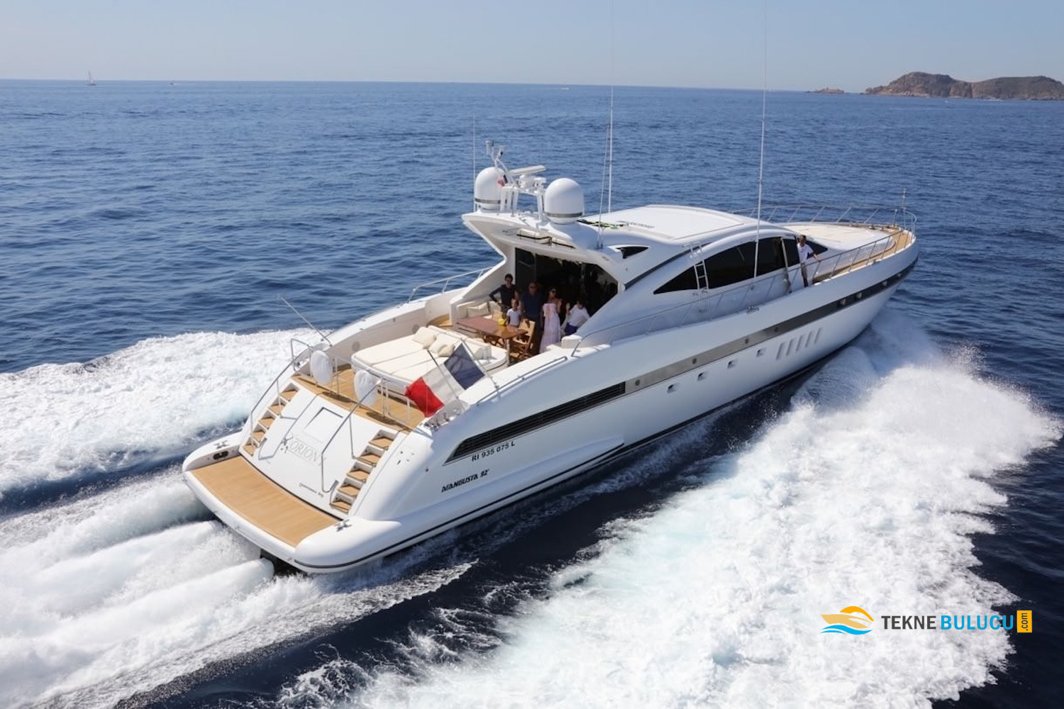 Mangusta 92 2010 iç mekan 1