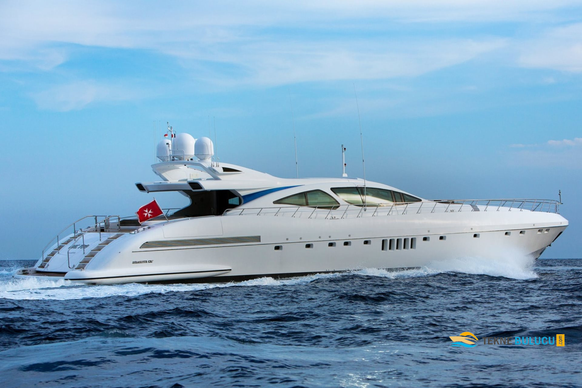 Mangusta 108 2010 iç mekan 1