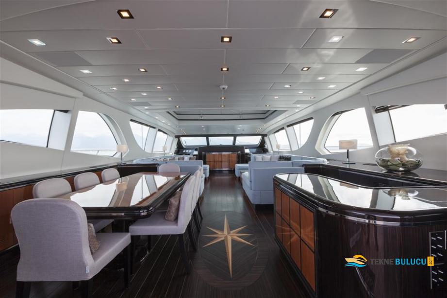 Mangusta 130 2011 iç mekan 1
