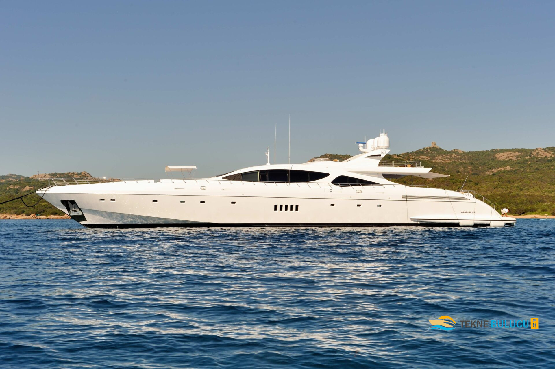 Mangusta 165 2009 iç mekan 1