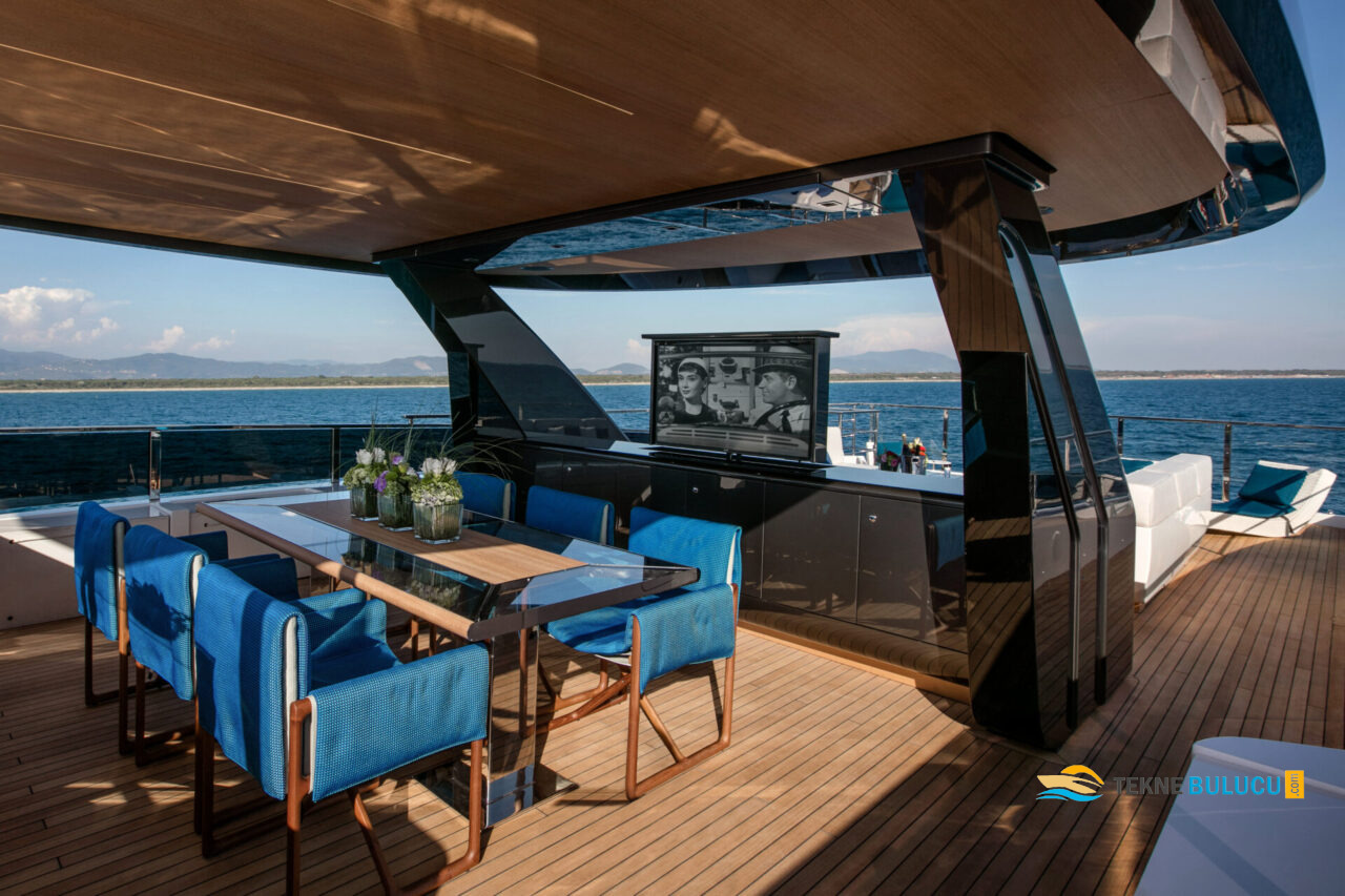 Mangusta Oceano 42 2021 iç mekan 1