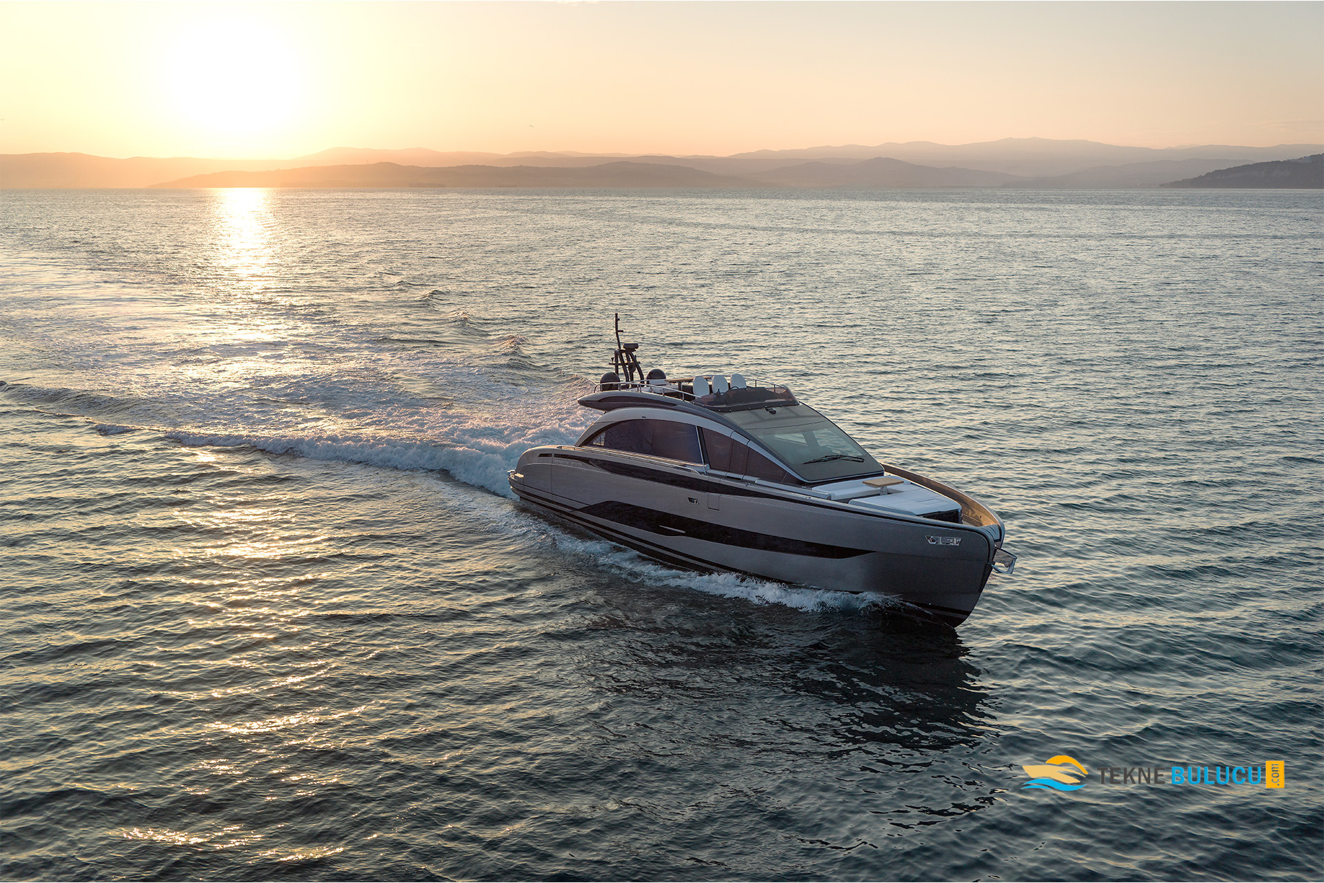 Pershing 6X 2019 iç mekan 1