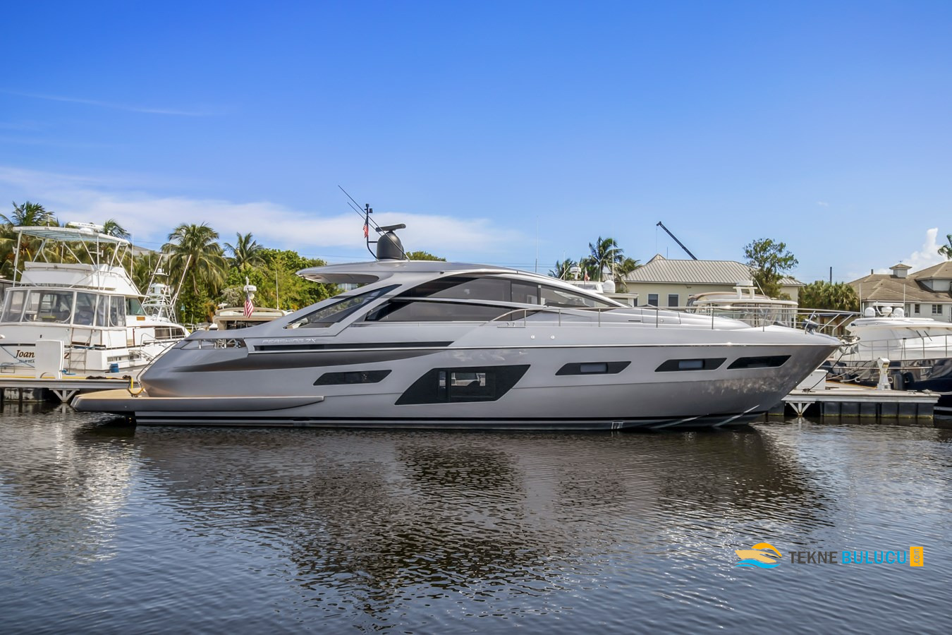Pershing 7X 2021 iç mekan 1