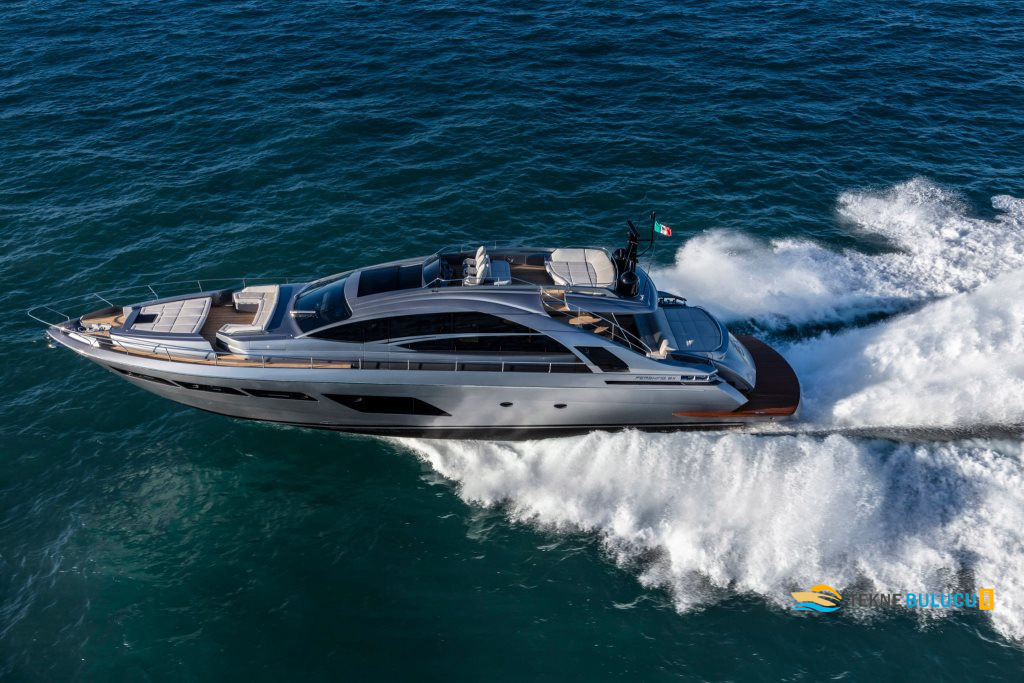 Pershing 8X 2021 iç mekan 1