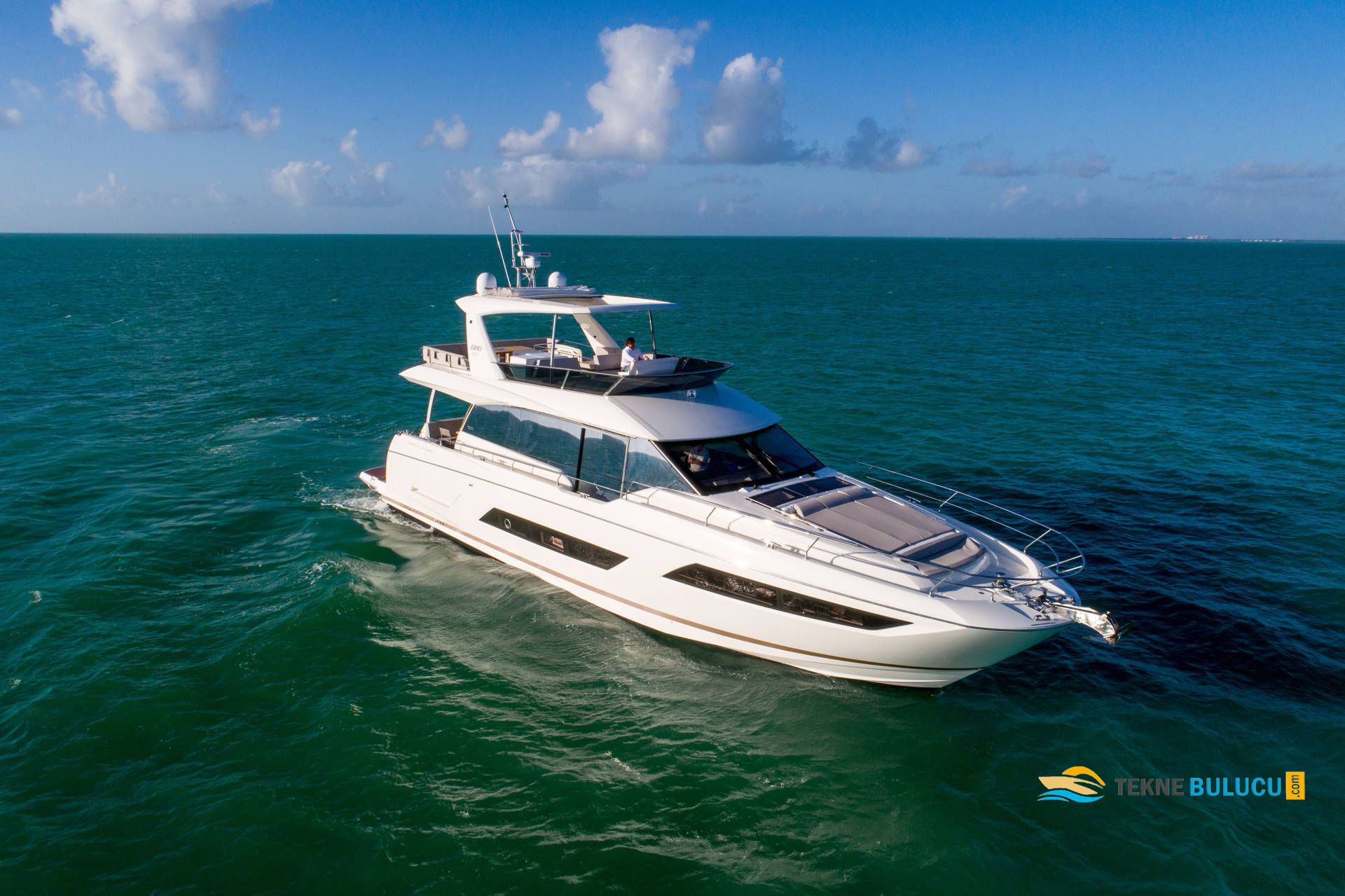 Prestige 680 2021 iç mekan 1