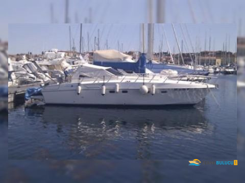 Ferretti Altura 38 1984 iç mekan 1