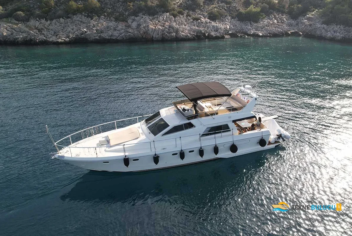 Ferretti Altura 44 S 1992 iç mekan 1