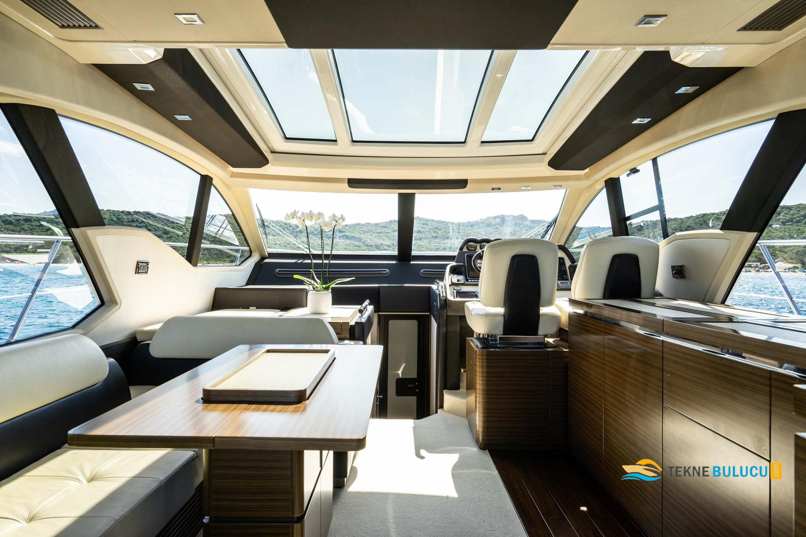 Azimut 55S 2017 iç mekan 2