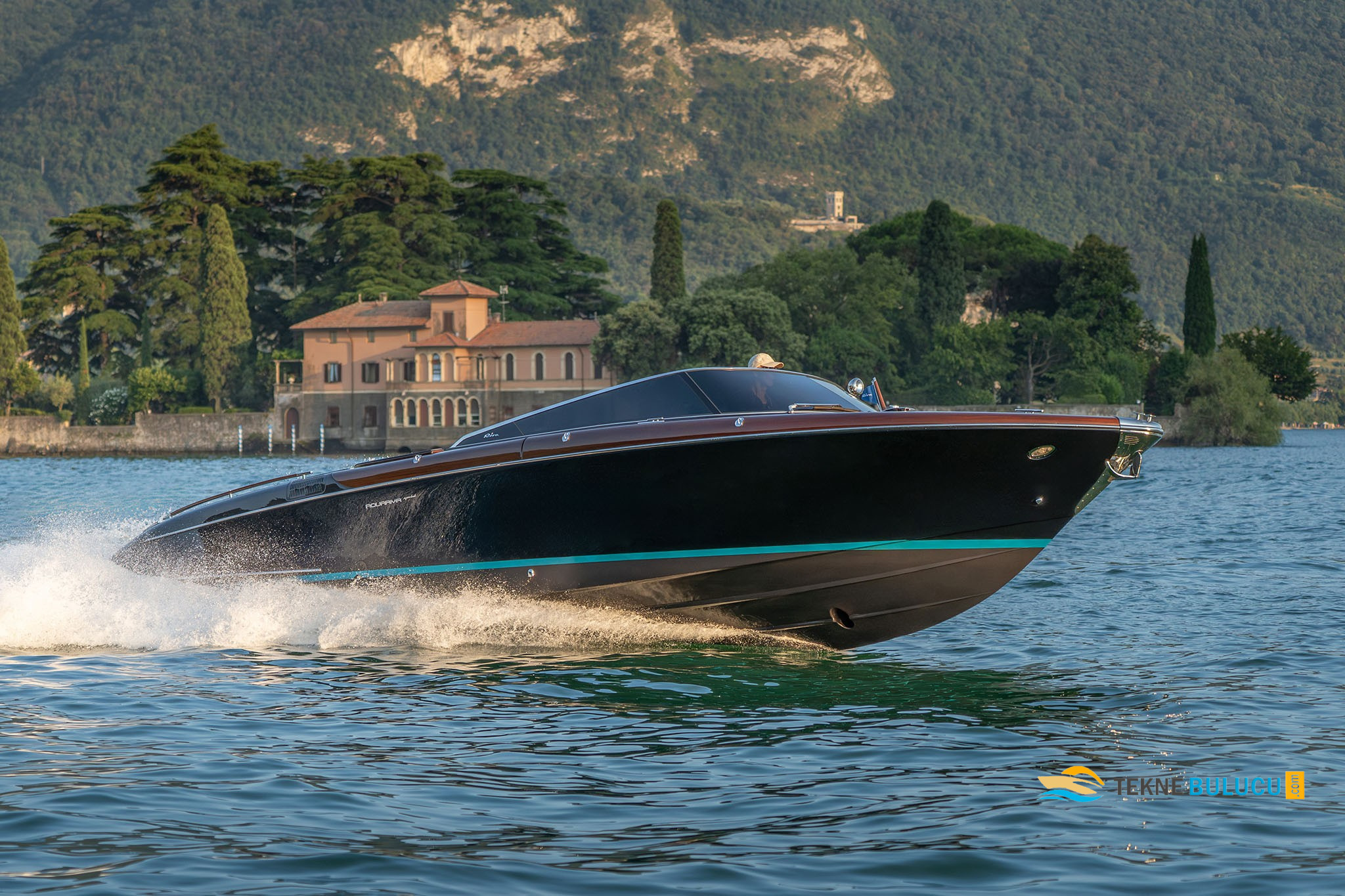 Riva Aquariva Super 33 2001 iç mekan 2