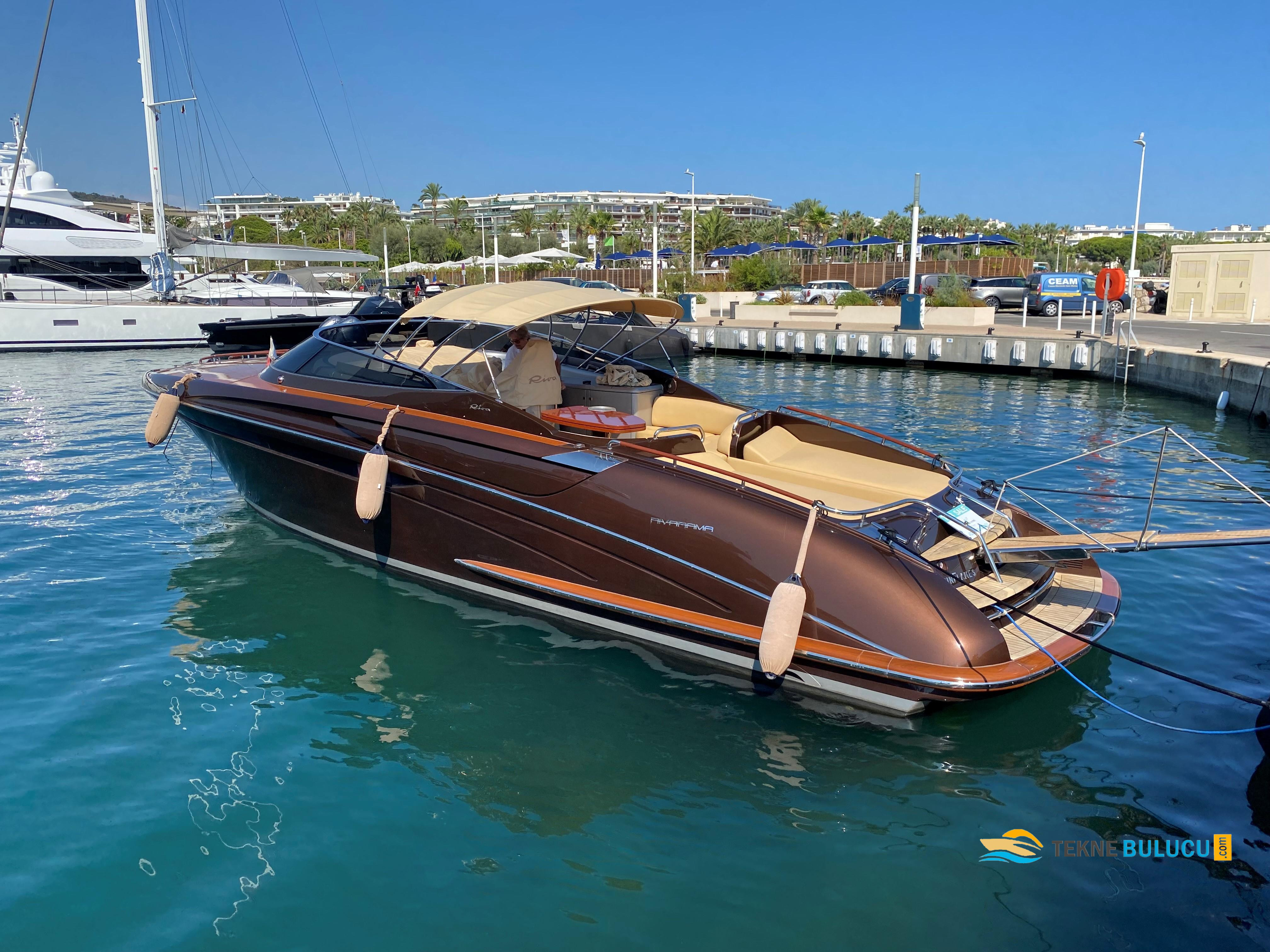 Riva Rivarama 44 2008 iç mekan 2