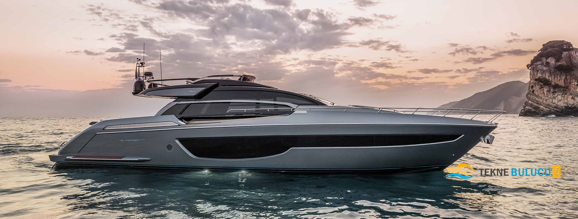 Riva 76 Perseo 2022 iç mekan 2