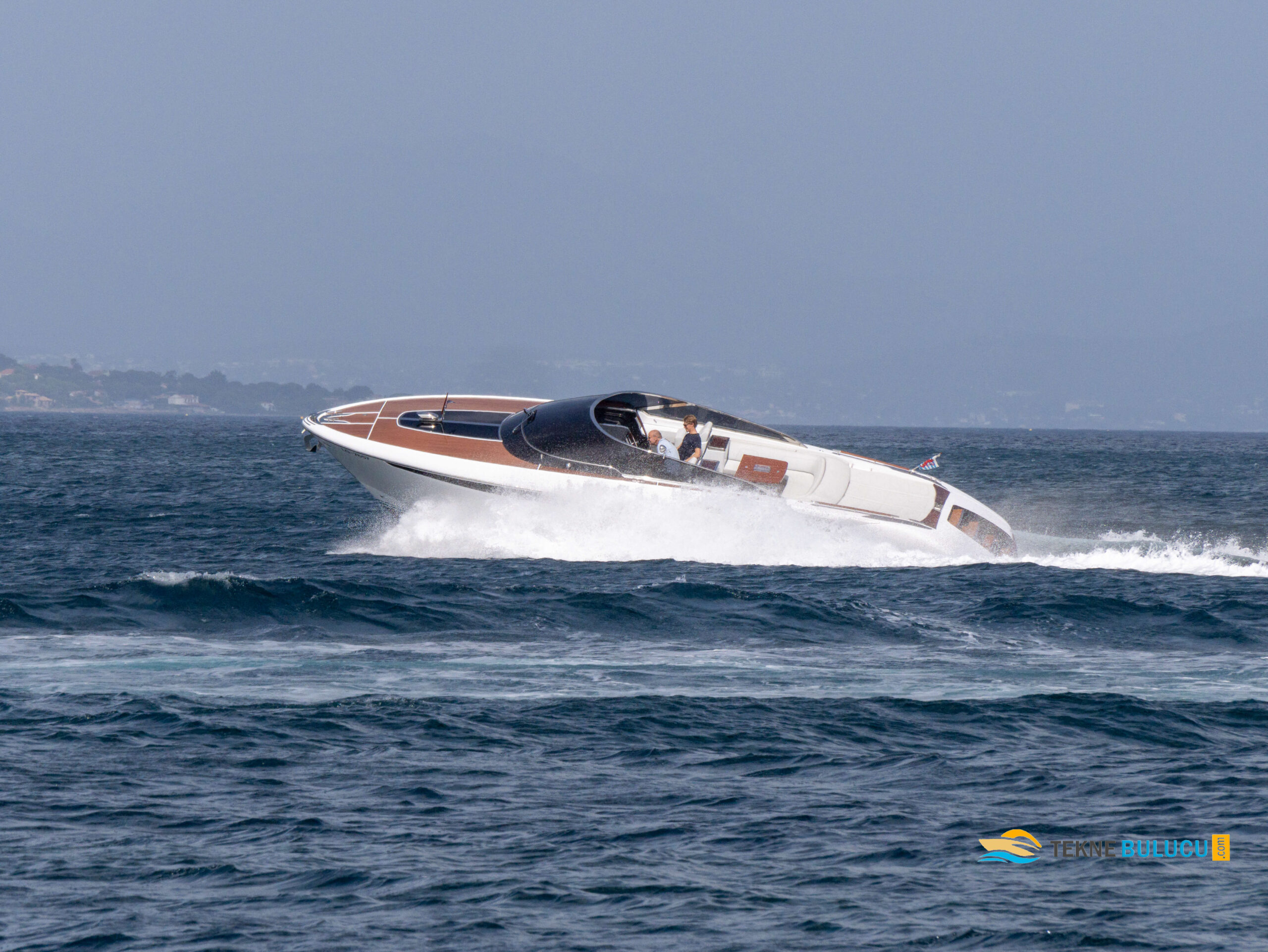 Riva Rivamare 38 2016 iç mekan 2
