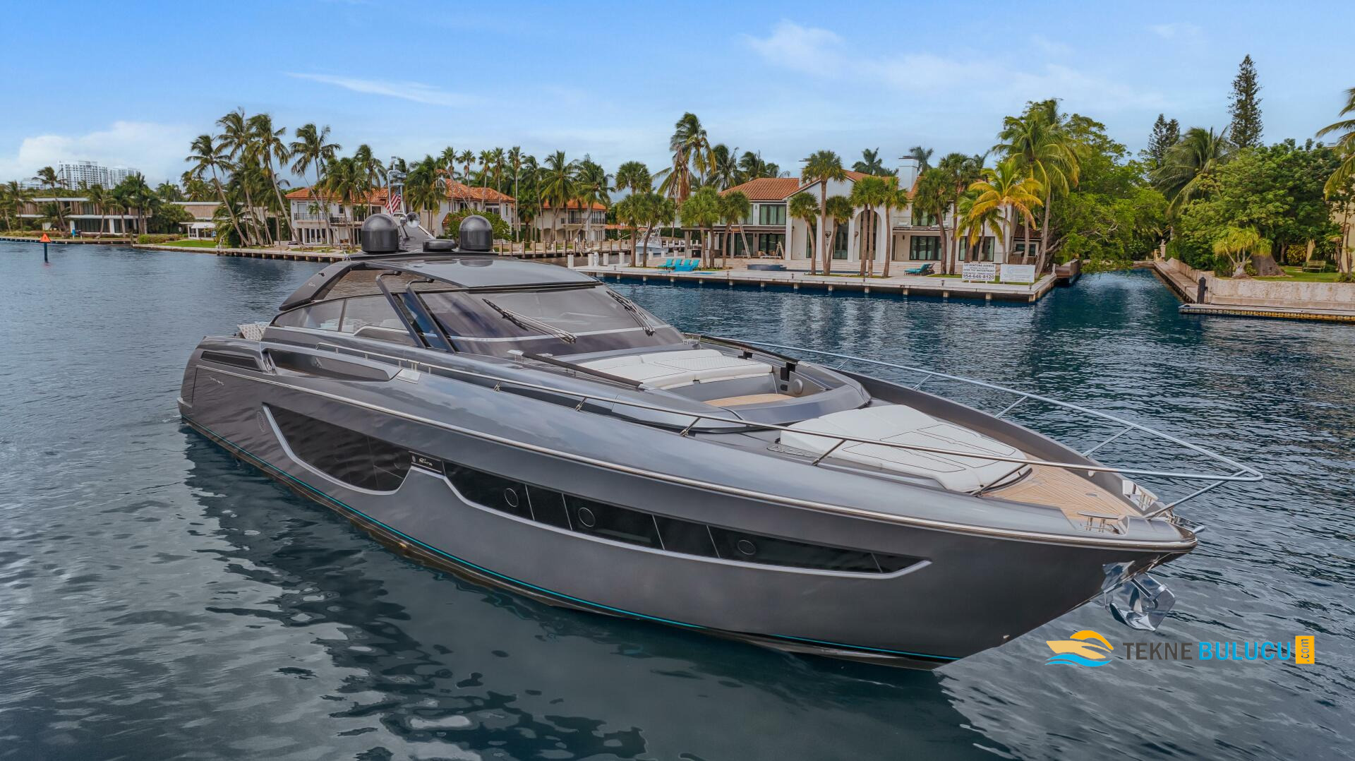 Riva 76 Bahamas 2019 iç mekan 2