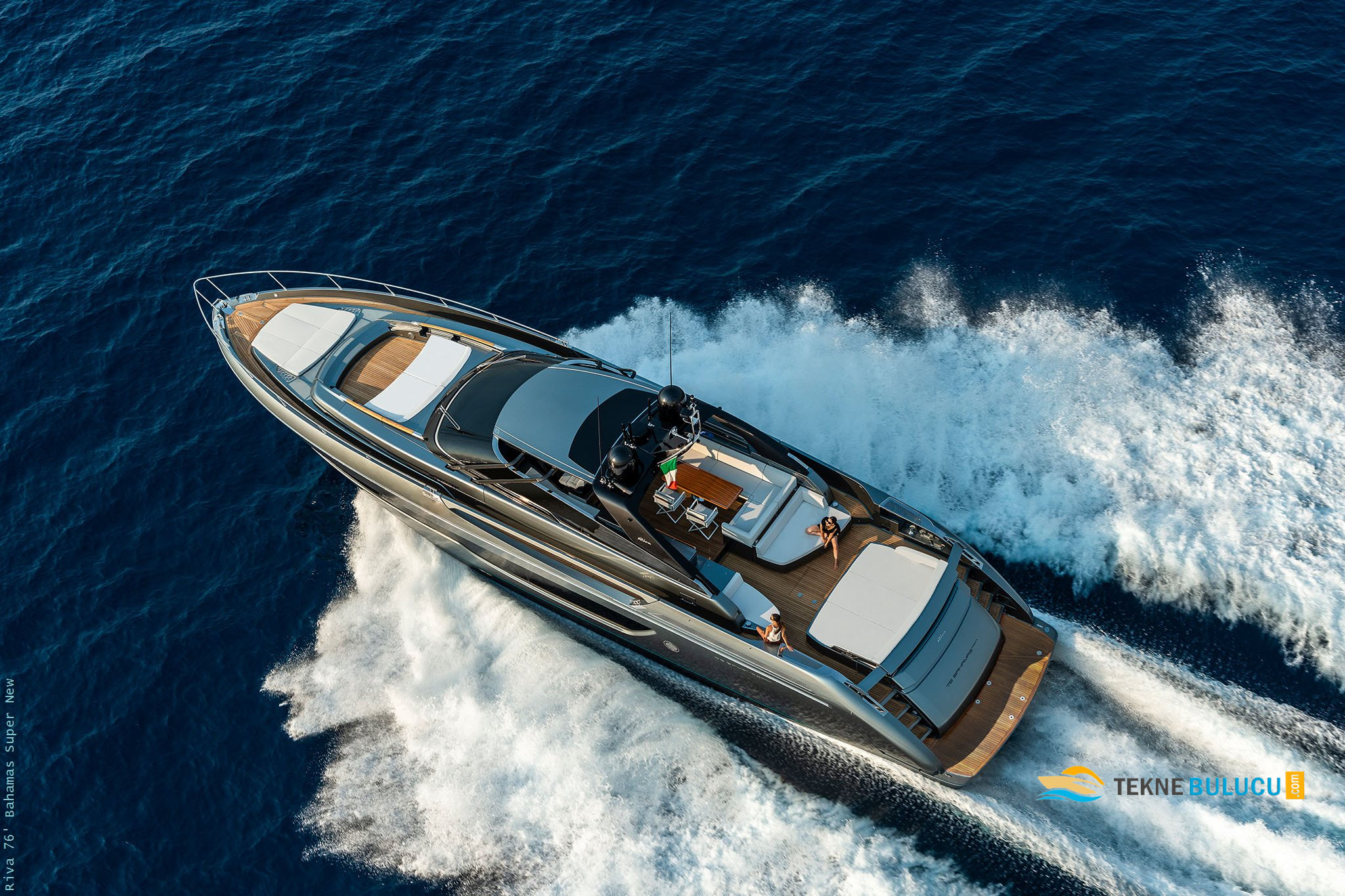 Riva 76 Bahamas 2020 iç mekan 2