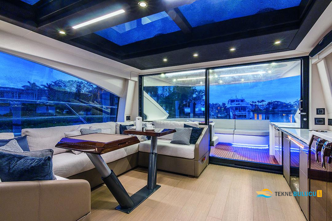 Fairline Targa 63 GTO 2021 iç mekan 2