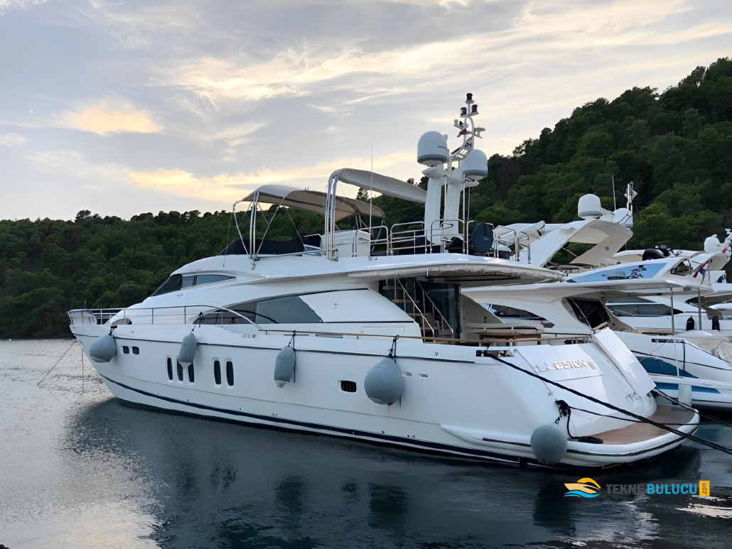 Fairline Squadron 74 2013 iç mekan 2