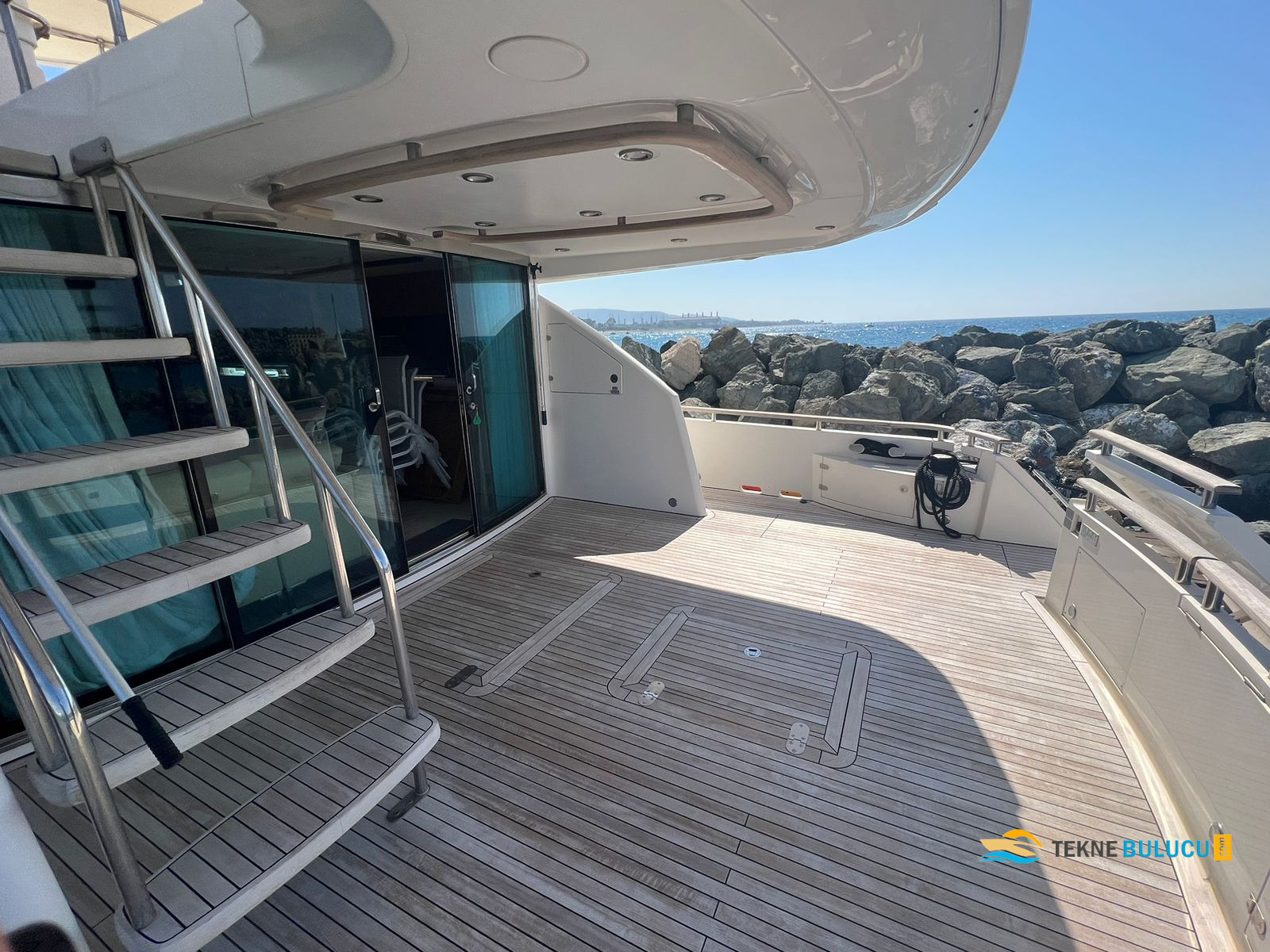 Fairline Squadron 74 2016 iç mekan 2