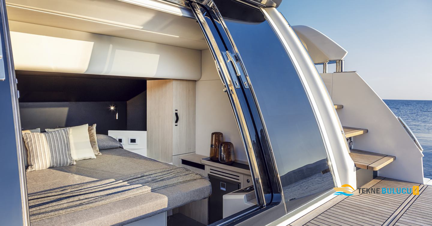 Absolute Navetta 64 2023 iç mekan 2