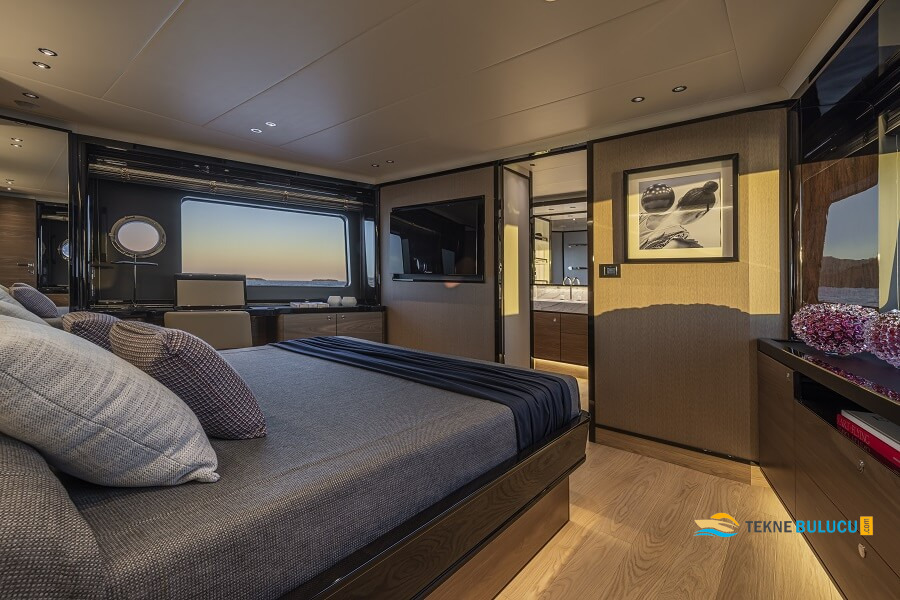 Absolute Navetta 75 2024 iç mekan 2