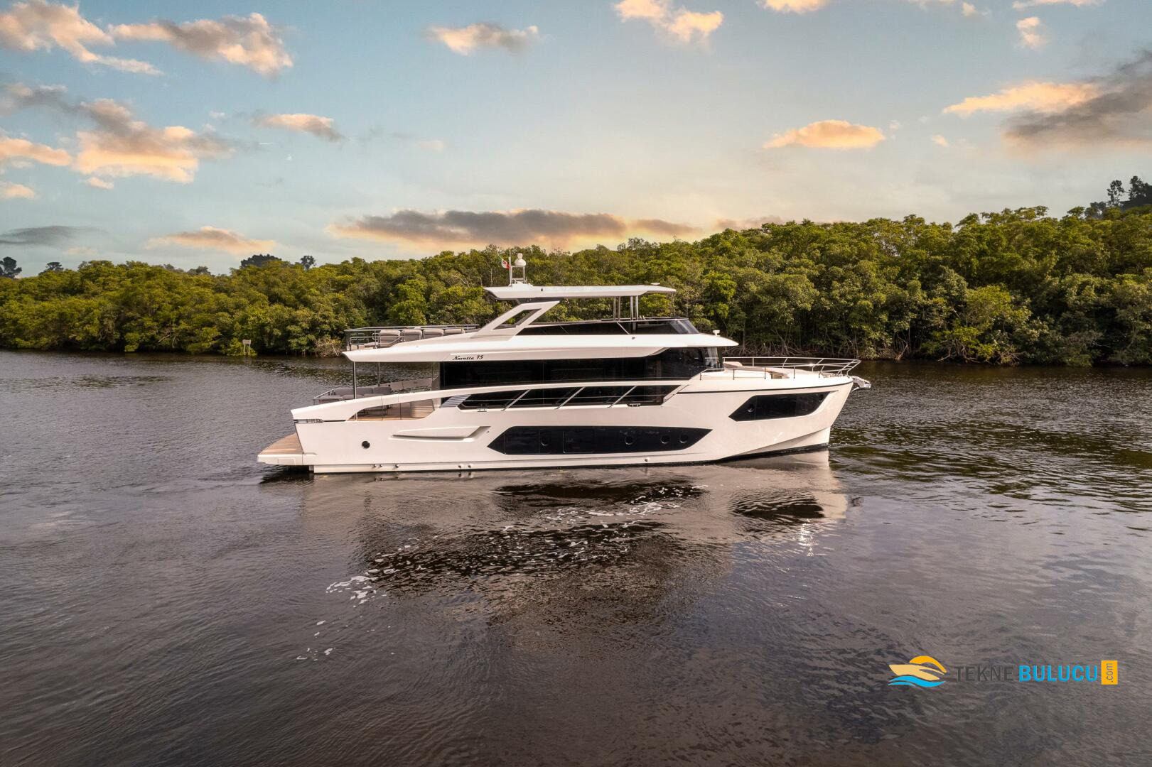 Absolute Navetta 75 2025 iç mekan 2