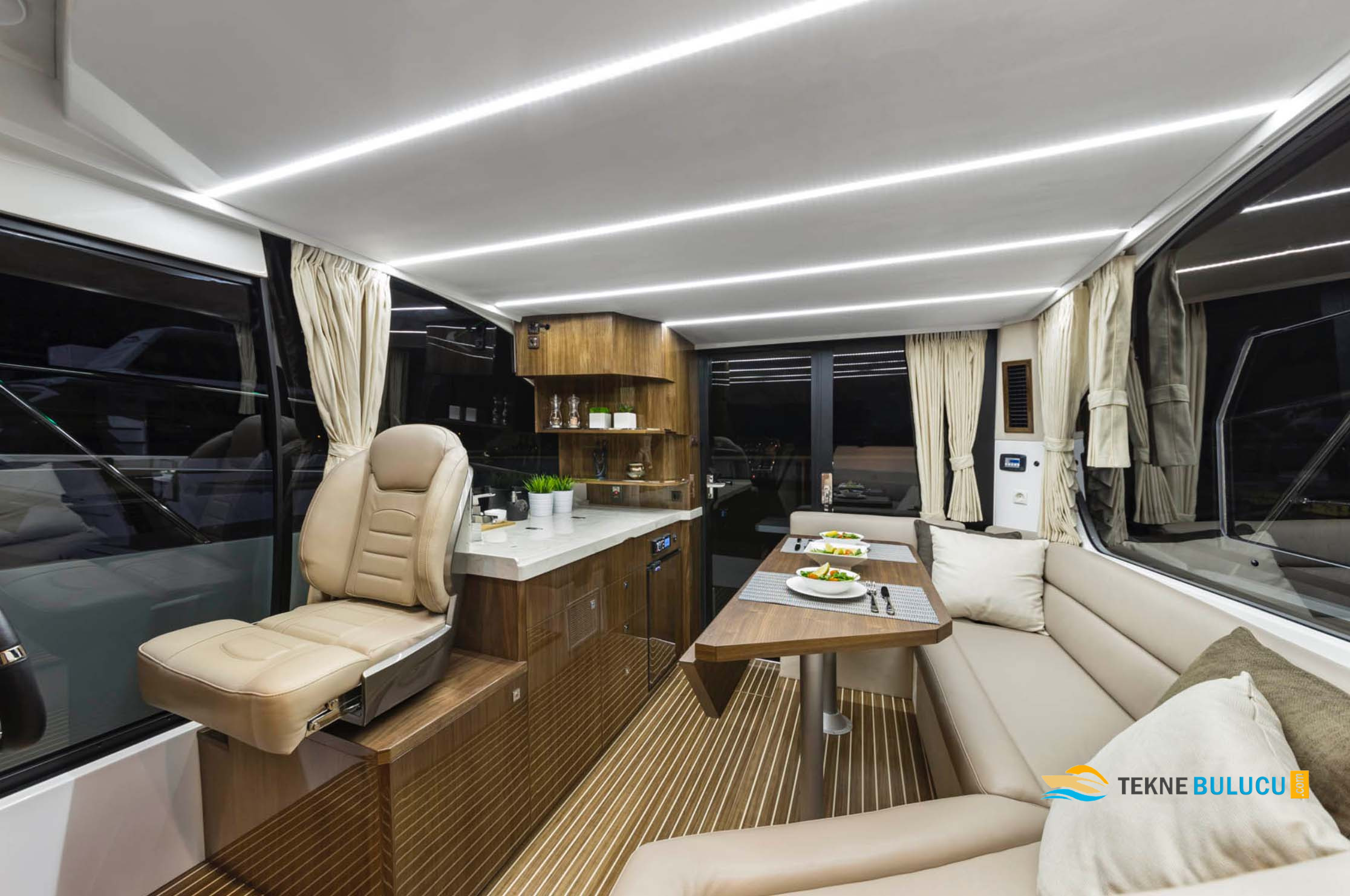 Galeon 360 Fly 2020 iç mekan 2