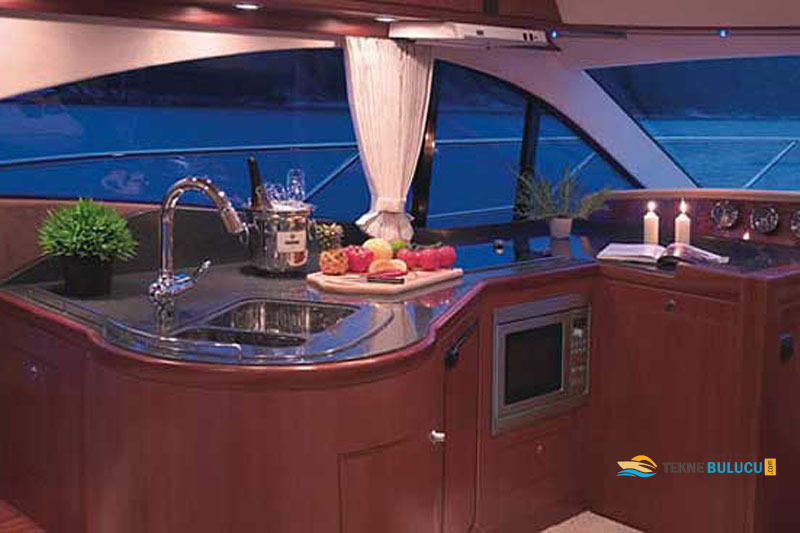 Galeon 440 Fly 2022 iç mekan 2