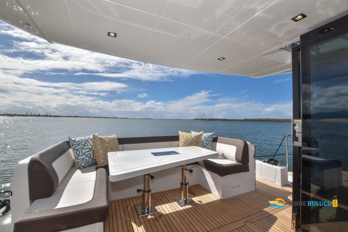 Galeon 460 Fly 2019 iç mekan 2