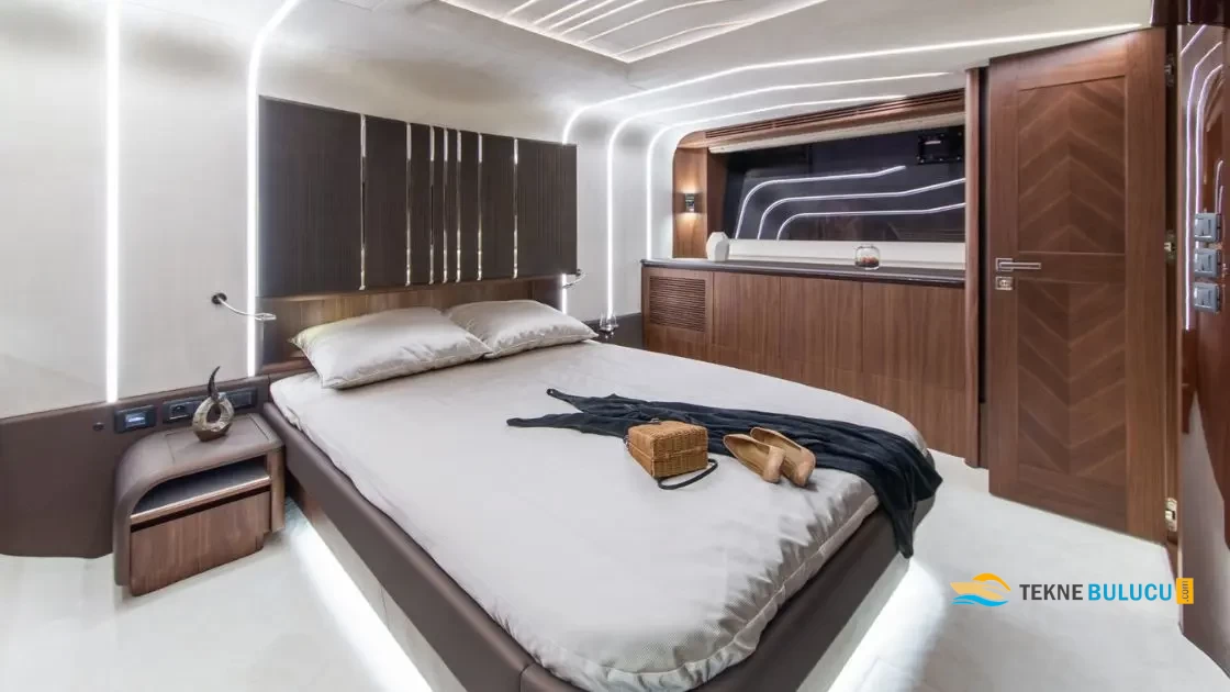 Galeon 680 Fly 2022 iç mekan 2