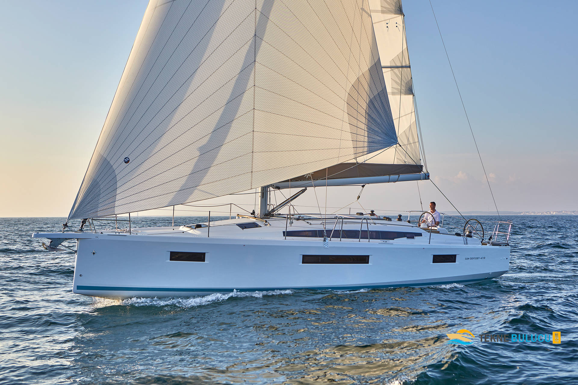 Jeanneau Sun Odyssey 410 2026 iç mekan 2