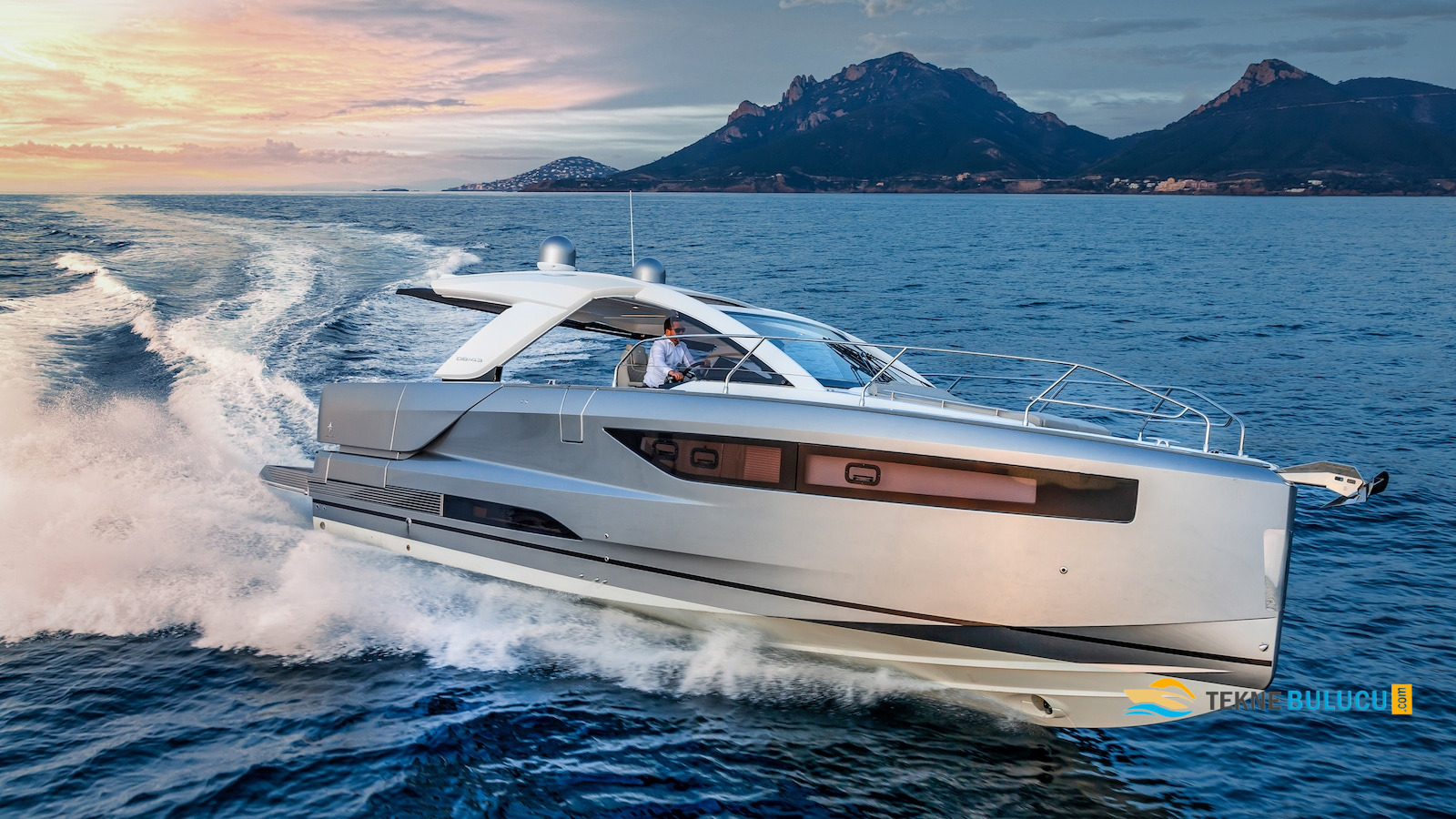 Jeanneau DB 43 2025 iç mekan 2