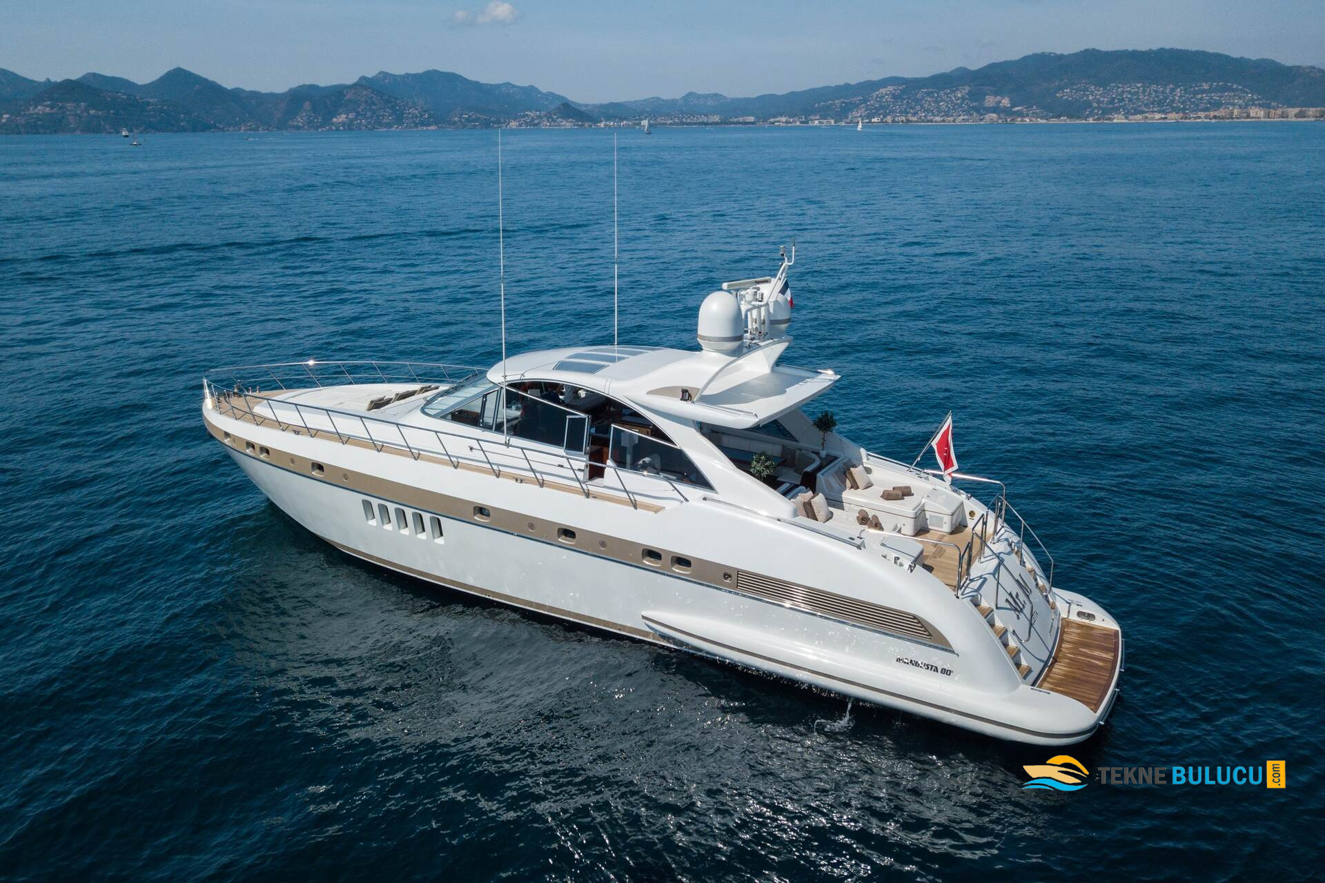 Mangusta 80 2014 iç mekan 2