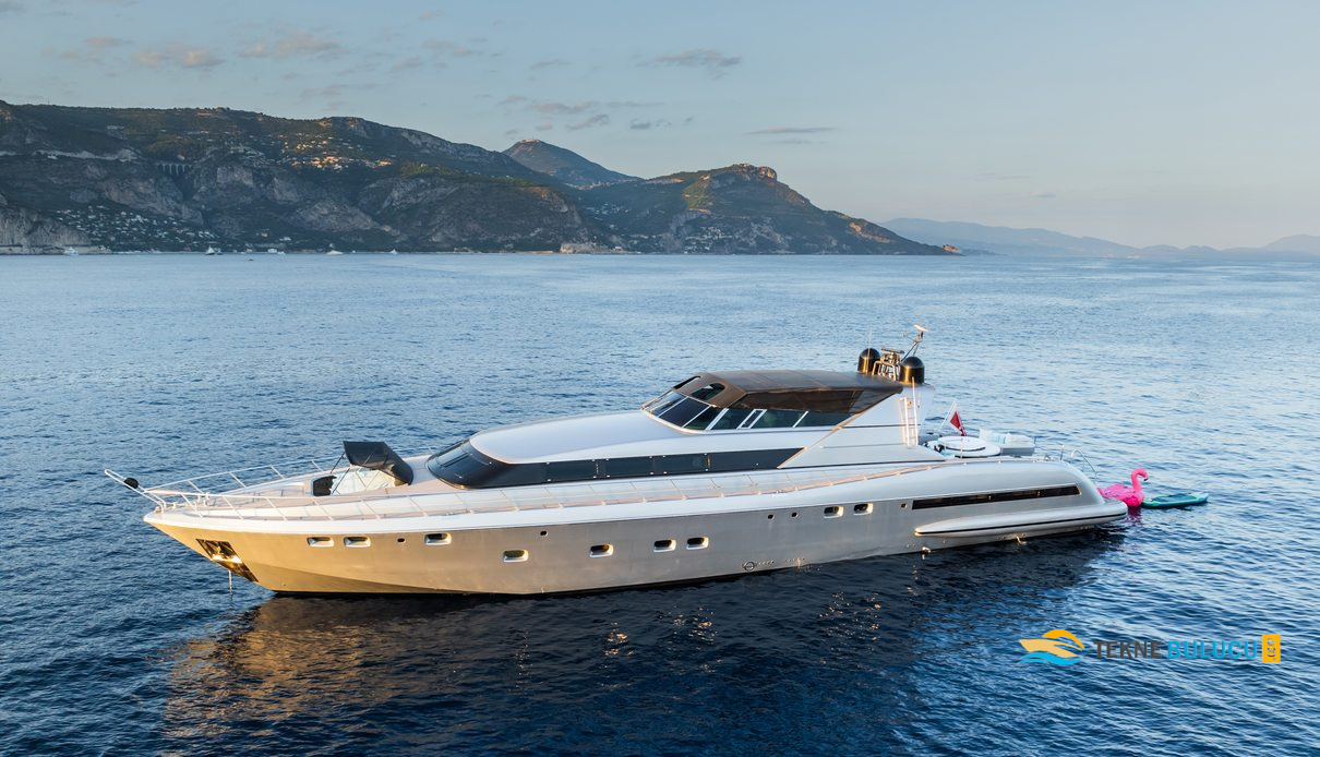 Mangusta 105 2008 iç mekan 2